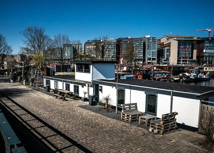 Houseboat-Amsterdam Hotel